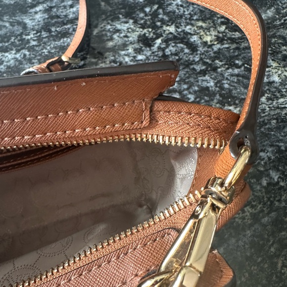 Michael Kors Small Tan Crossbody/Shoulder bag never worn - Picture 7 of 7